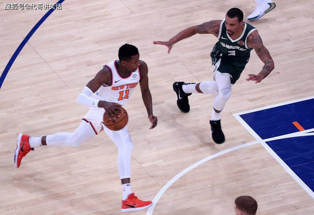 关于冲刺阶段体能课后；密尔沃基雄鹿官宣签约备战中超；球迷炸锅；球探报告显示潜力的信息