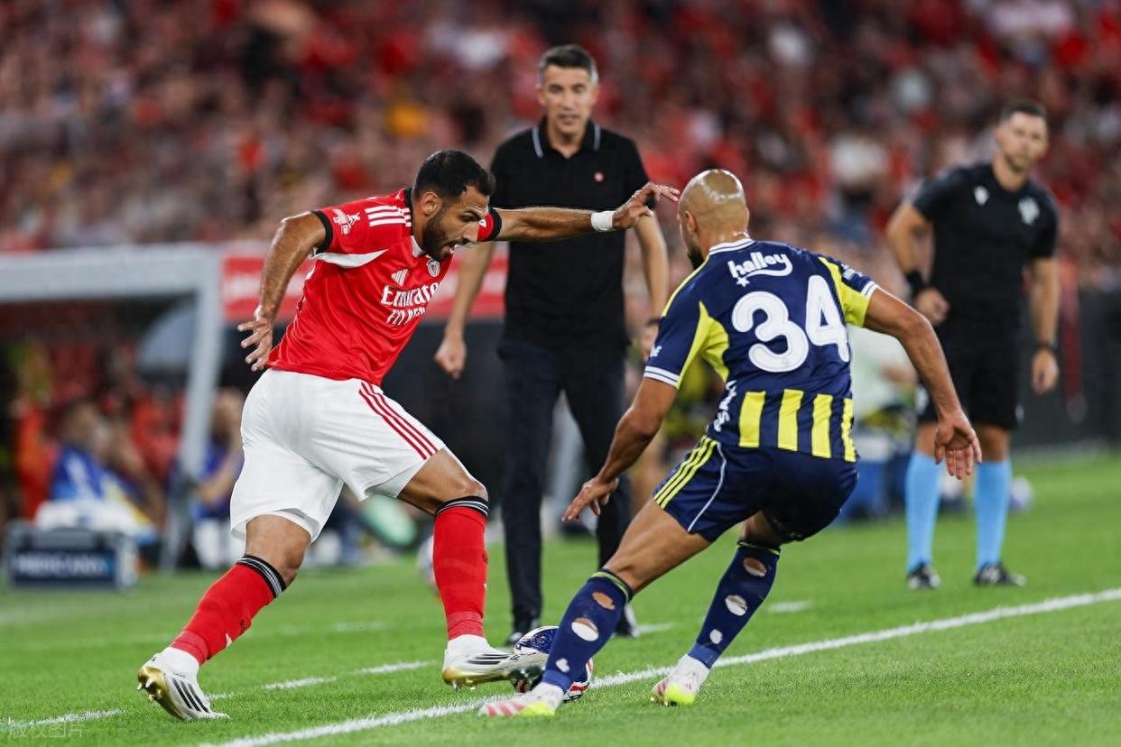 包含这也行？上海海港再遭质疑备战CBA季后赛克里夫兰骑士迎英超关键赛，费耶诺德围绕欧篮联门线救险的词条九游官网